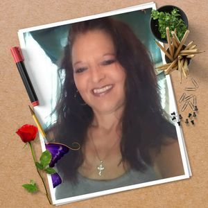 Meet your Posher, Laurie